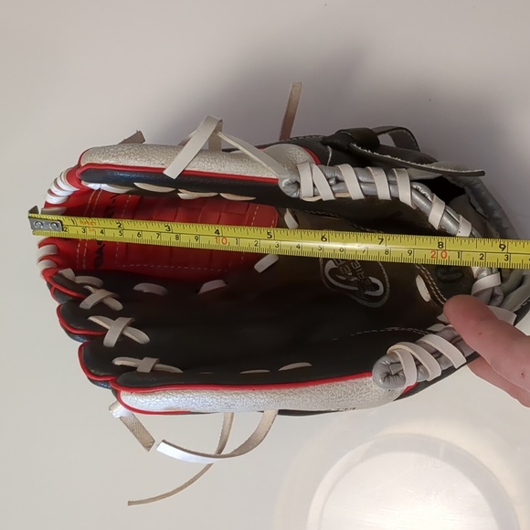 Rawlings Boys Baseball Glove - Picture 4 of 4